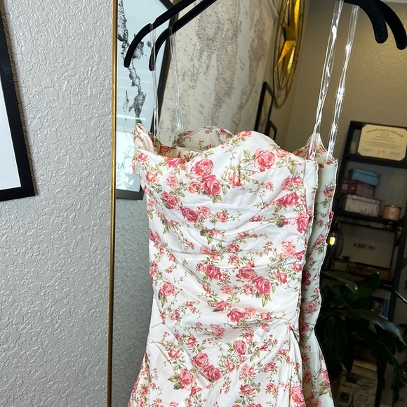 House of CB ‘Jasmine’ Rose Print Draped Corset Dress NWOT - Picture 5 of 17